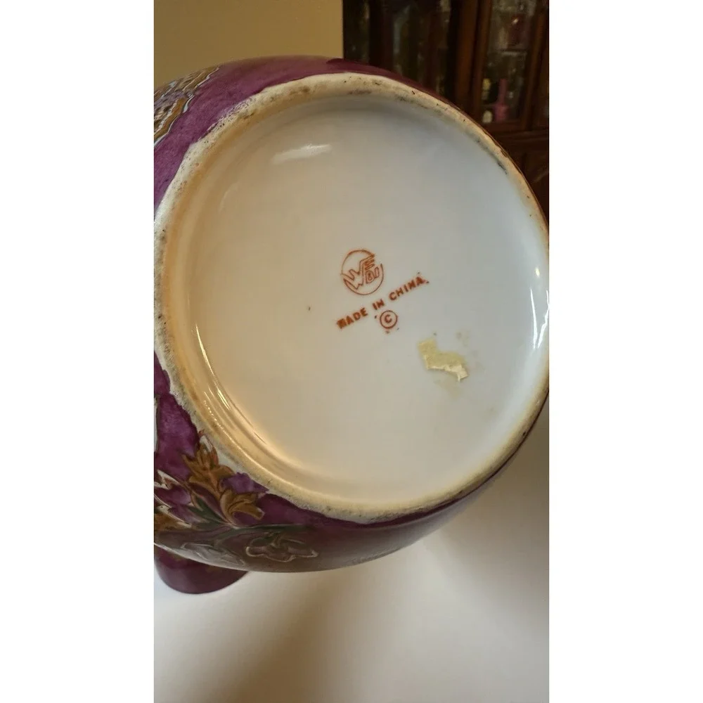 Vintage Hand painted Chinese Vase W Lid pottery With Floral &‎ Butterfly Accents